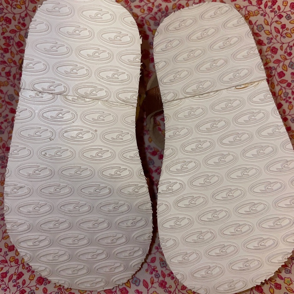 Sandals! - Picture 3 of 3